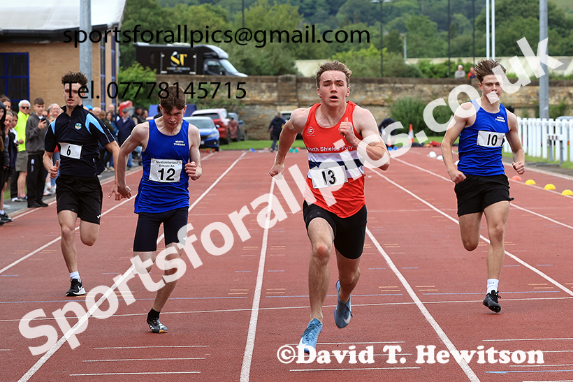 Boys 100 metres, 2025 Northumberland Schools Track and Fields, Wentworth, Hexham. Photo: David T. Hewitson/Sports for All Pics